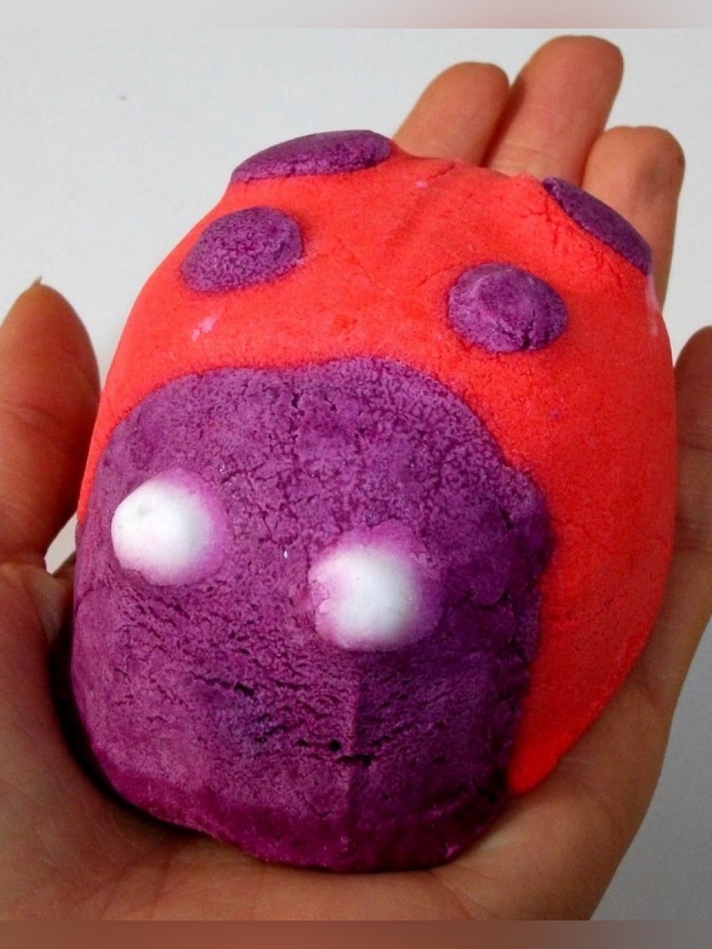 LUSH LADYBIRD BUBBLE BAR MOTHERS DAY DISCONTINUED